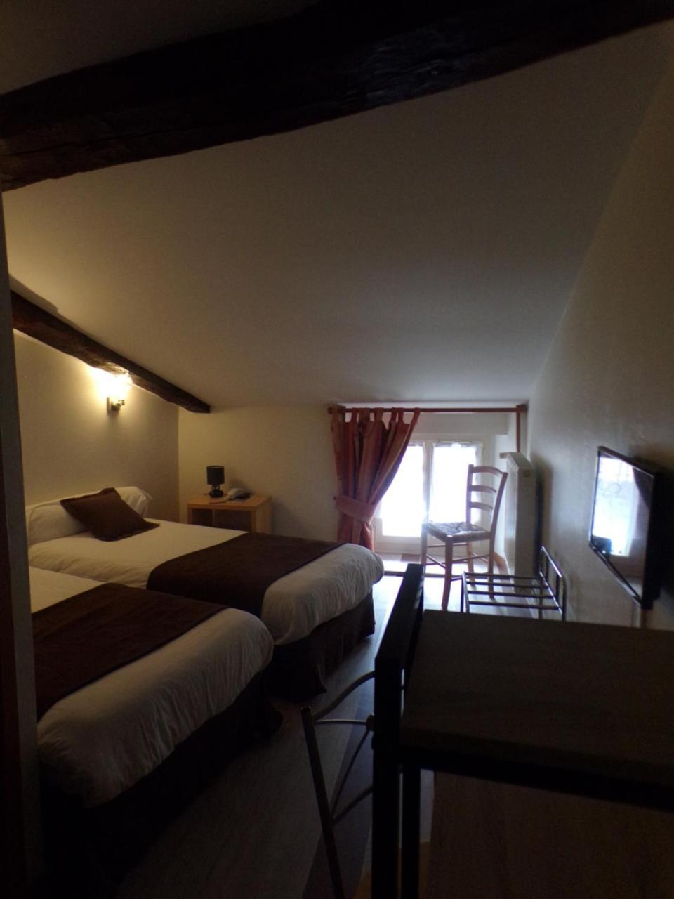 Logis Hotel De France Rochechouart Eksteriør billede
